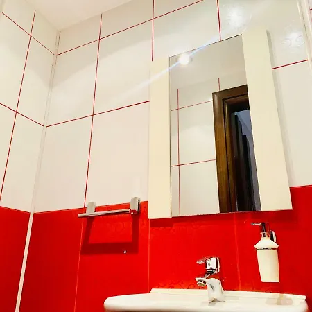 Red Nest Homestay Ξενοδοχείο Κλουζ-Ναπόκα