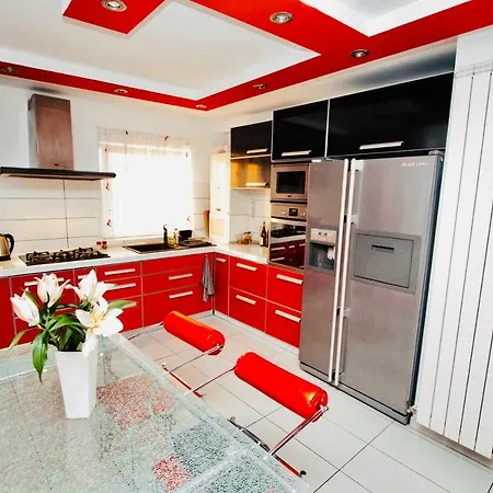 Red Nest Homestay Ξενοδοχείο Κλουζ-Ναπόκα